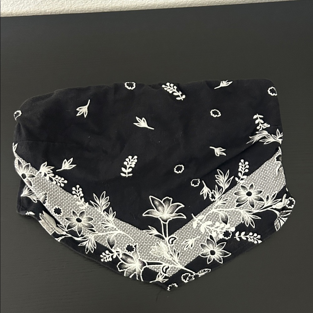 Urban Outfitters Black and White Floral Bandeau Too